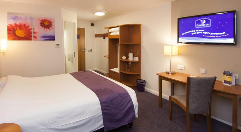 Premier Inn Chester Central - North Exteriör bild