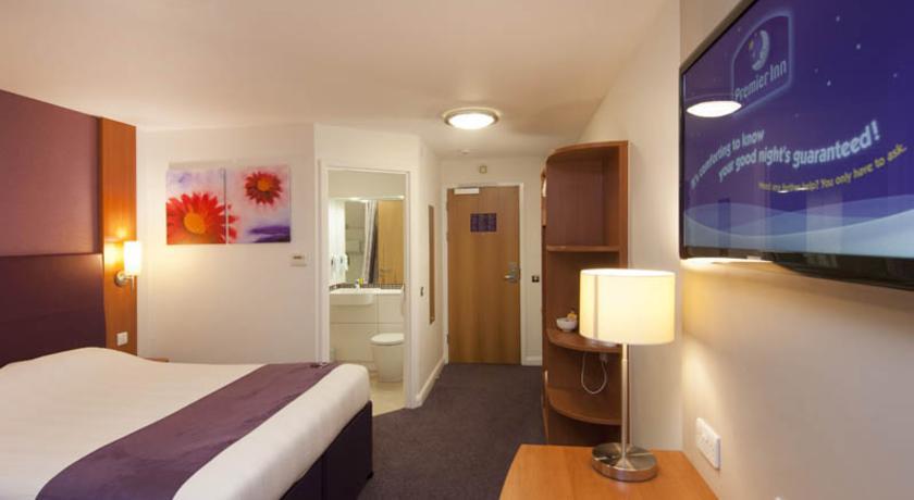 Premier Inn Chester Central - North Exteriör bild