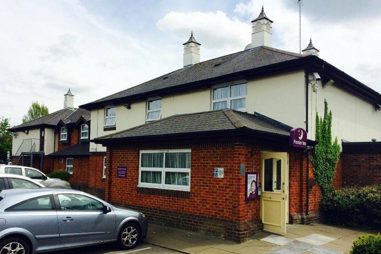 Premier Inn Chester Central - North Exteriör bild
